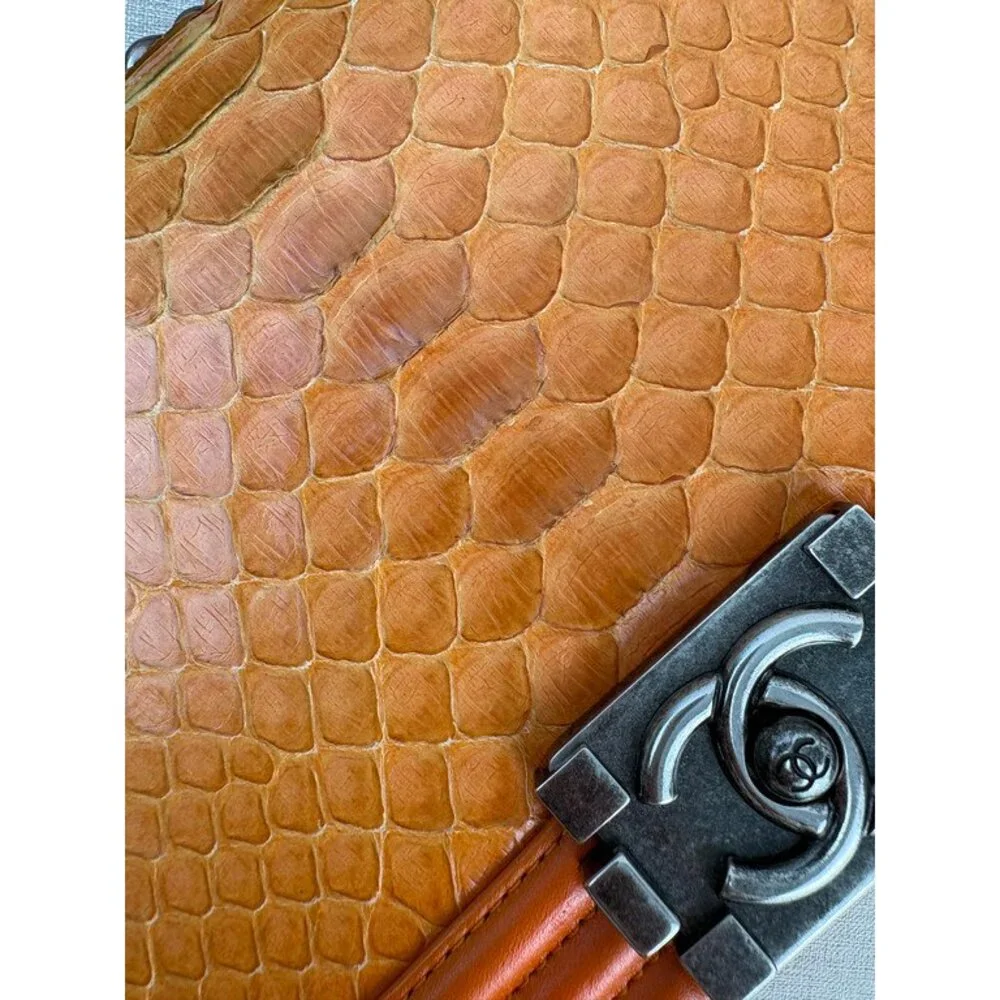 CHANEL 100% authentic